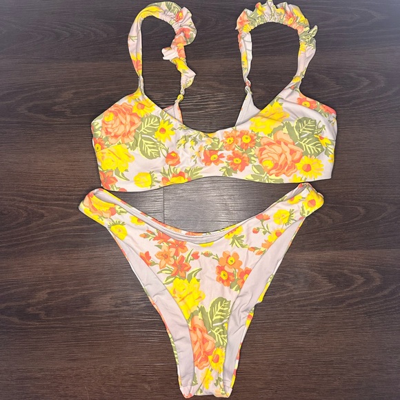 aerie bathing suit - Picture 1 of 8